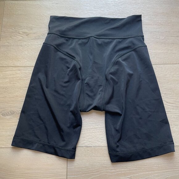 We are HAH Womens XS Bareback Biker Short Black - Picture 1 of 4